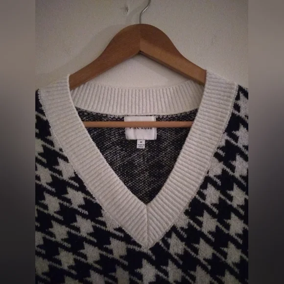 Sweater Vest - Picture 3 of 5